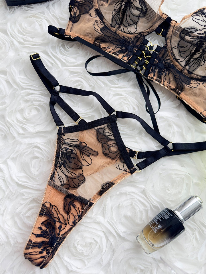 Diana Black Sculpting Body Lingerie Set